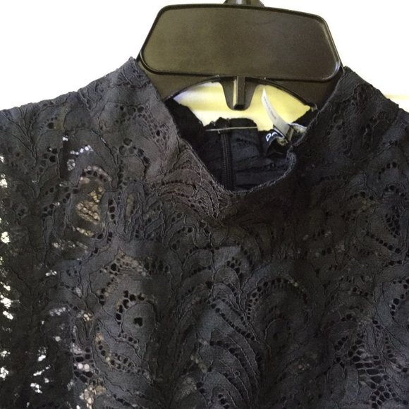 Black Lace Sleeveless Mock Neck Top Medium - Picture 5 of 8